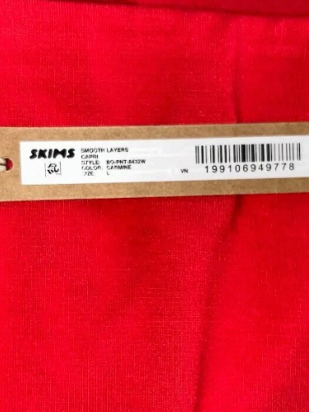 Skims Smooth-Layers High-Waisted Capri Pants Carmine Vibrant Red - Picture 4 of 4